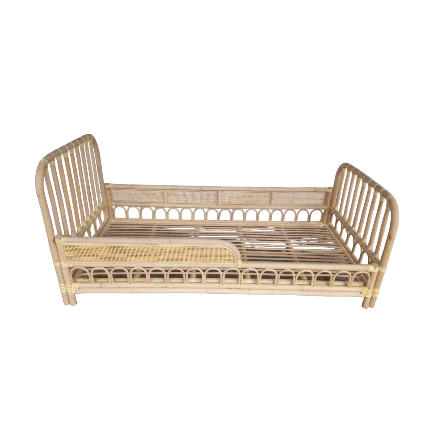 Rotan Peuterbed/Juniorbed Storm (inclusief matras)