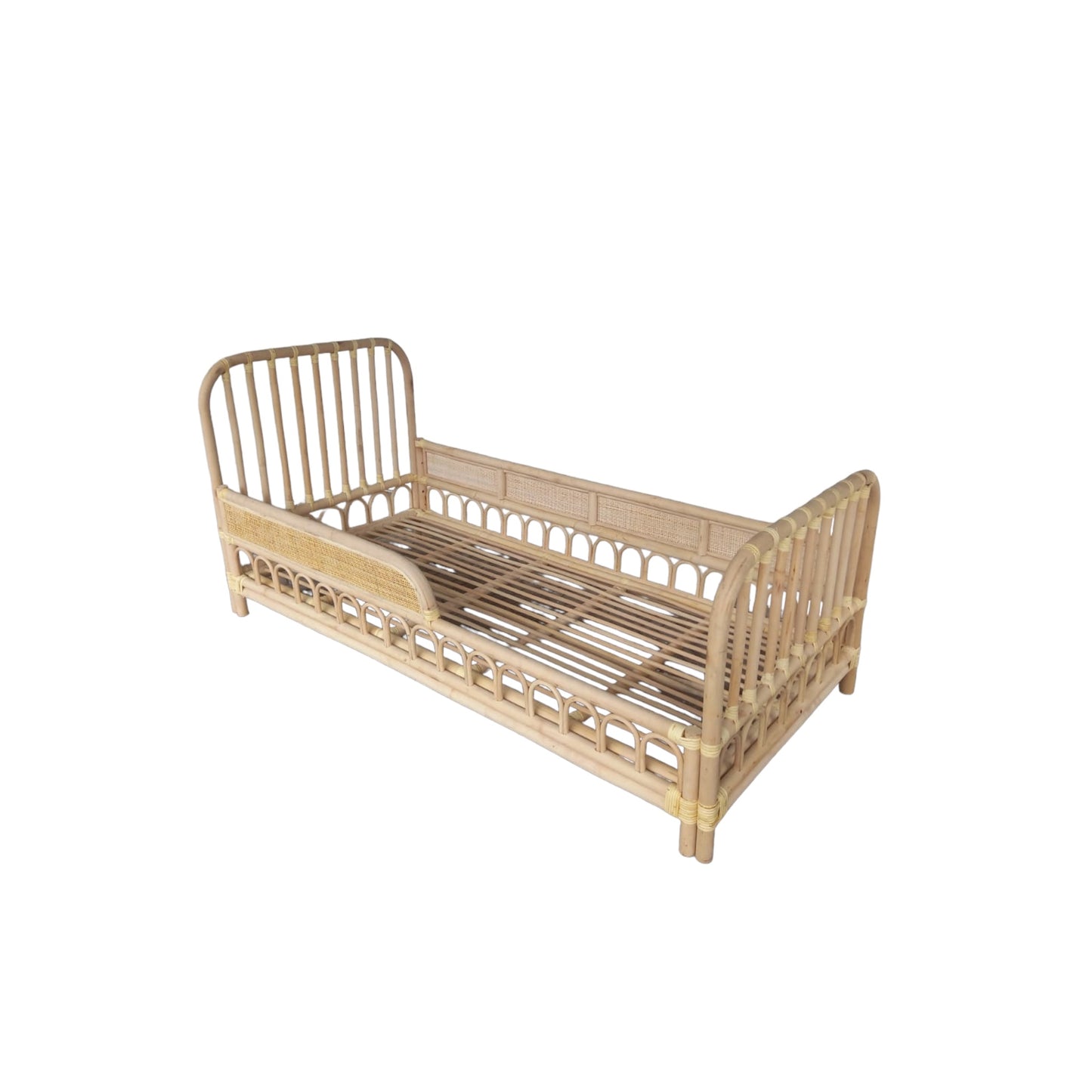 Rotan Peuterbed/Juniorbed Storm (inclusief matras)